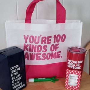 Meet your Posher, Atira